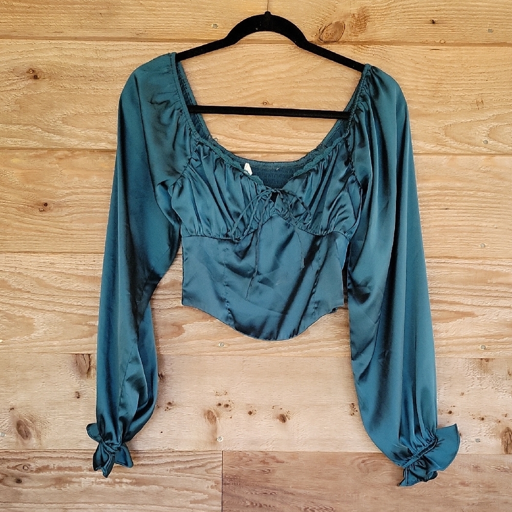 Altar'd State Size XSmall Hunter Green Satin Top